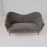 Mid-century modern canapé in sheepskin / shearling model 'Samspel' by Carl Malmsten, 1956