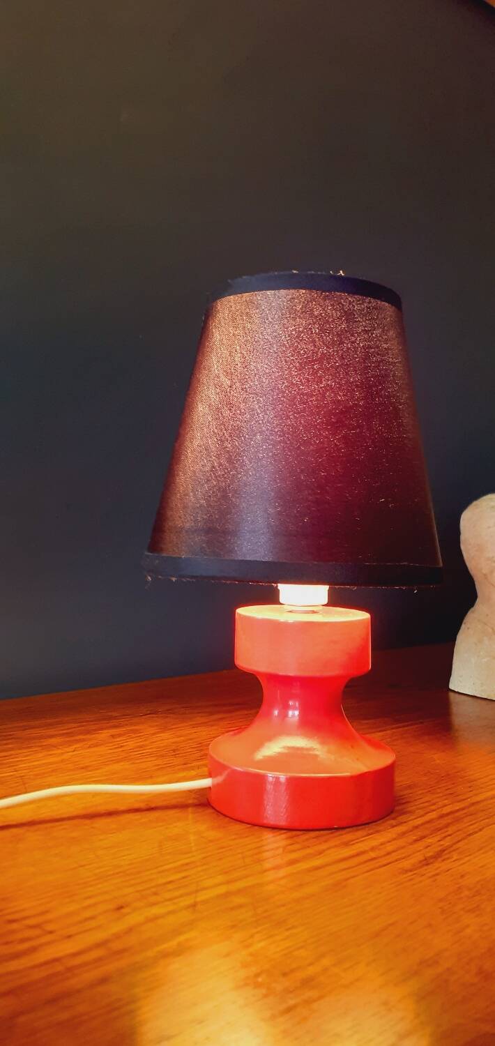 60s/70s lamp in red/orange lacquered wood