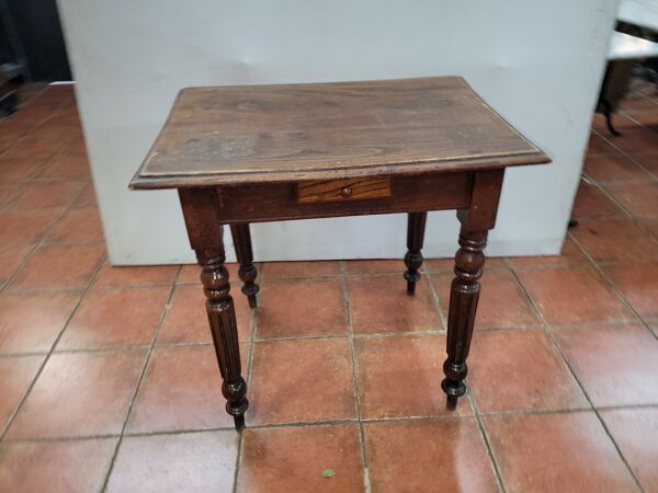 Ancienne table à jeu en chêne avec 4 tiroirs