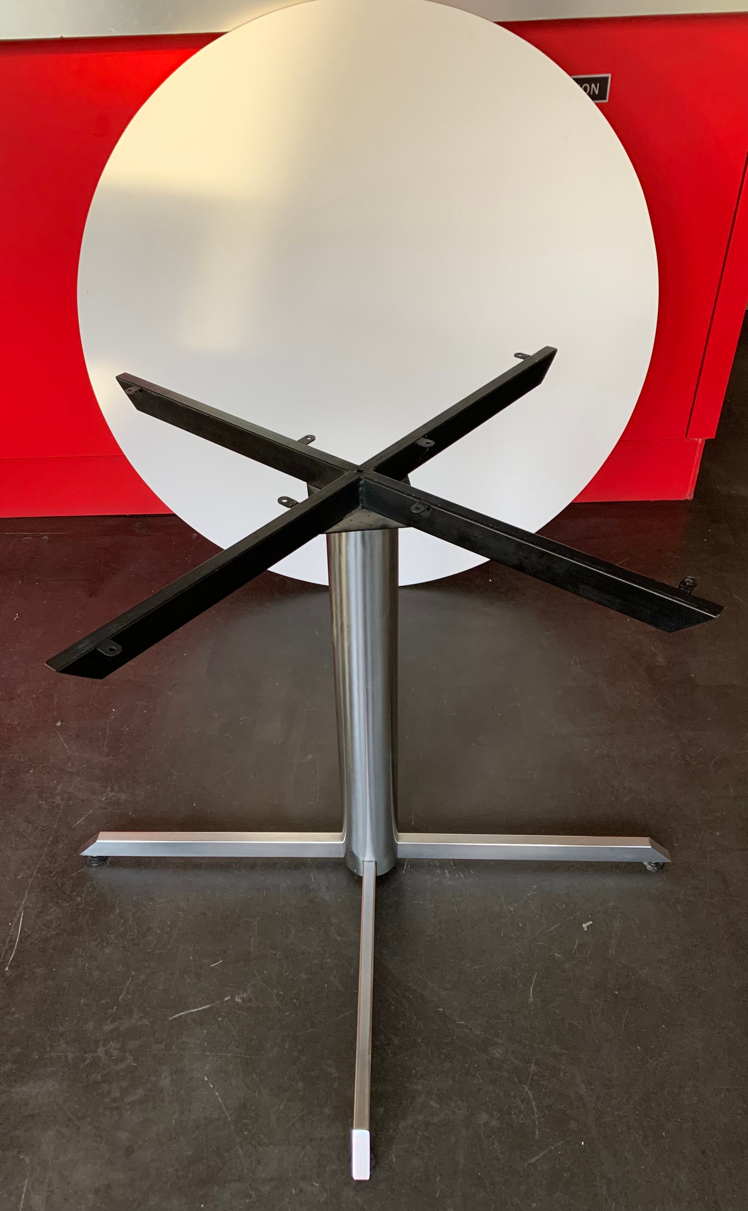 Dining table rock Bobois around 1970