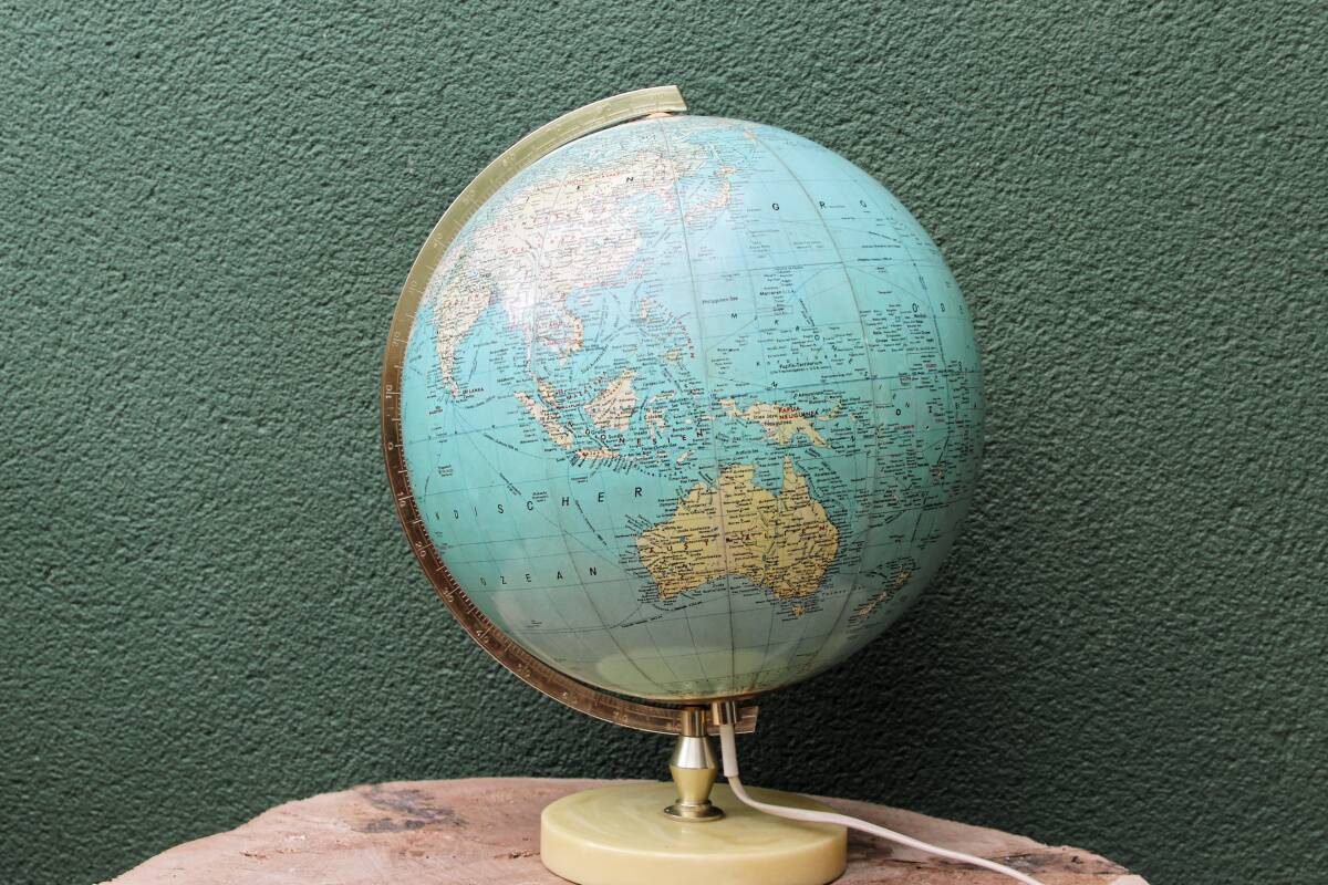 Globe terrestre JRO Verlag, Munchen