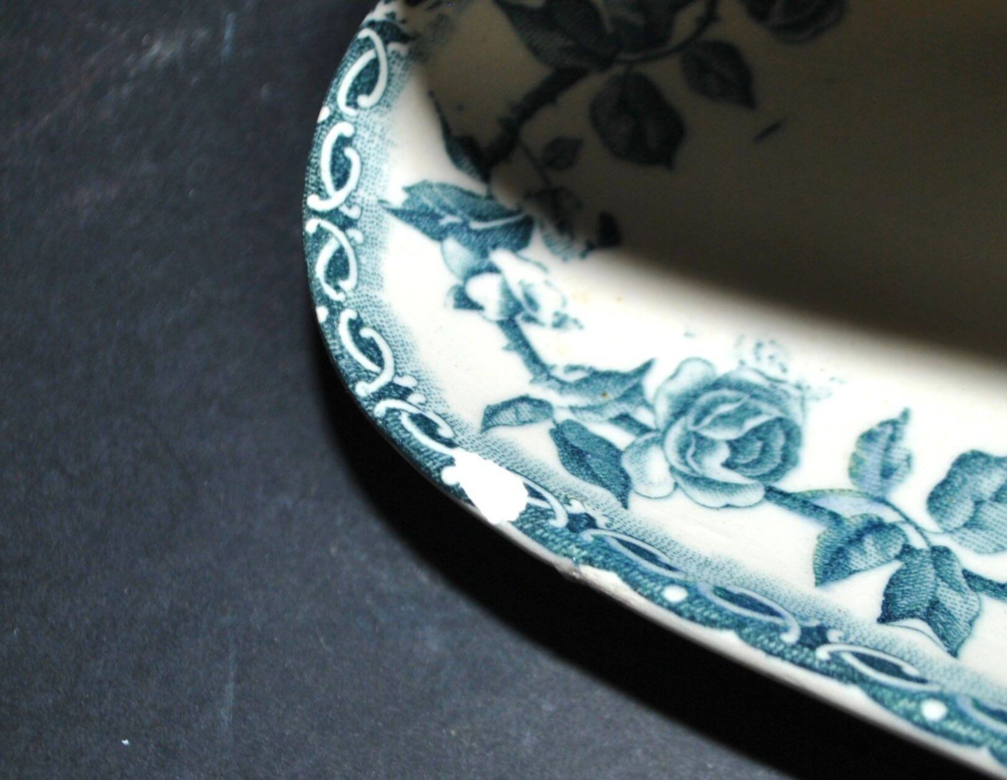 Sauceboat Choisy Le Roi floral decoration blue green roses Hippolyte Boulenger 1900