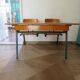 Bureau d’écolier vintage en bois et métal - Bureau double