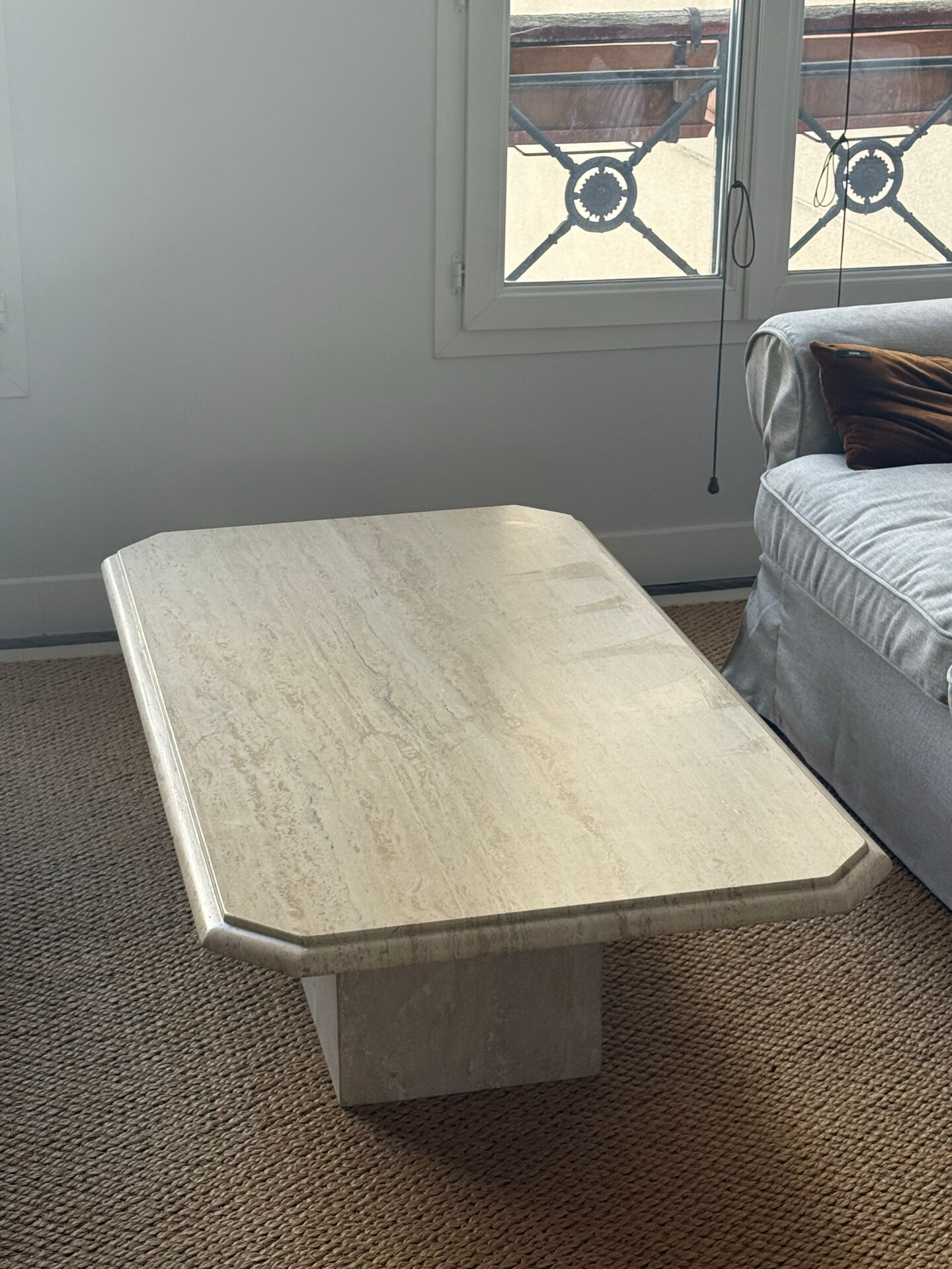 Table basse en travertin