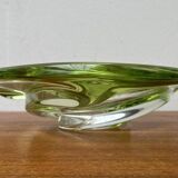 Mid-century modern crystal fruit bowl by Rene Delvenne for Val Saint Lambert, Belgium, 1960s.