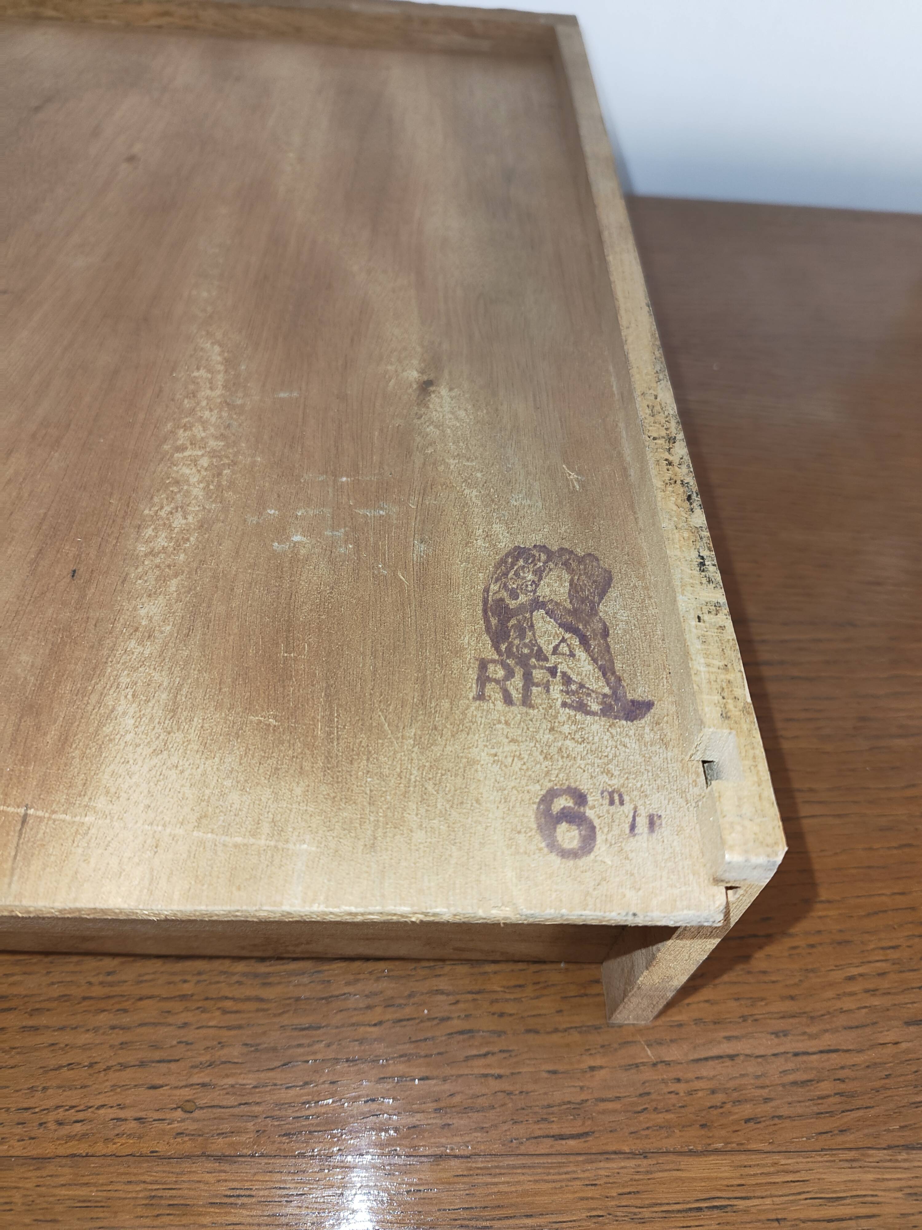 Antique oak sideboard – Stamped "RF" (Origin Administration)