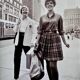 NEW YORK 1950s – 2 young women on 5th Avenue - Elegance & Street Life