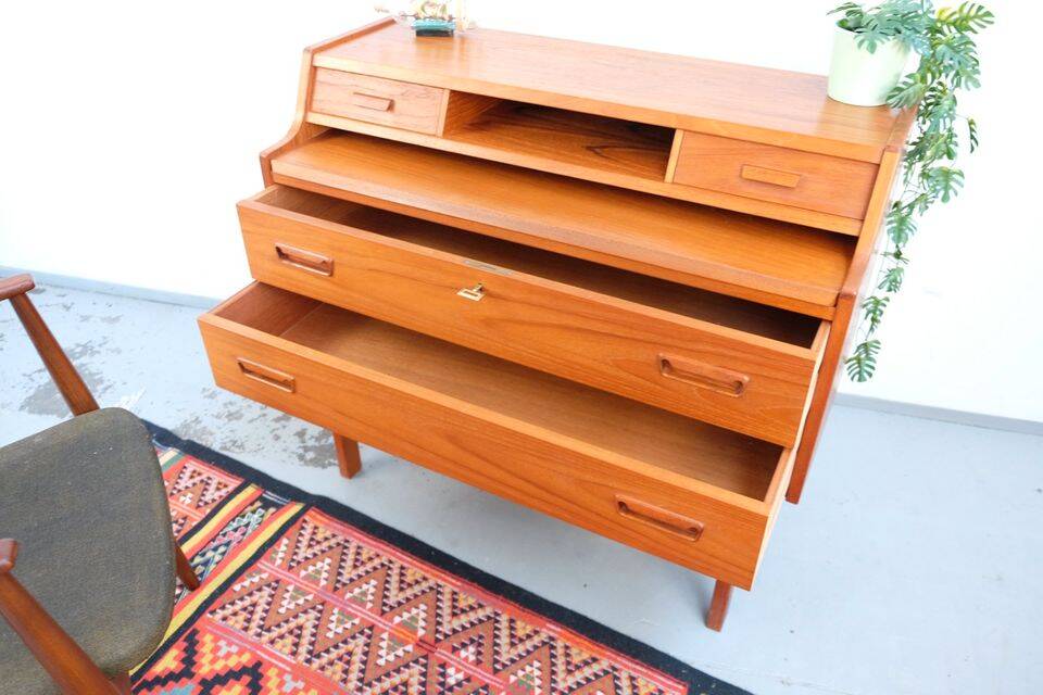 Iversen teak secretary, Danish style from the 1960s-70s.