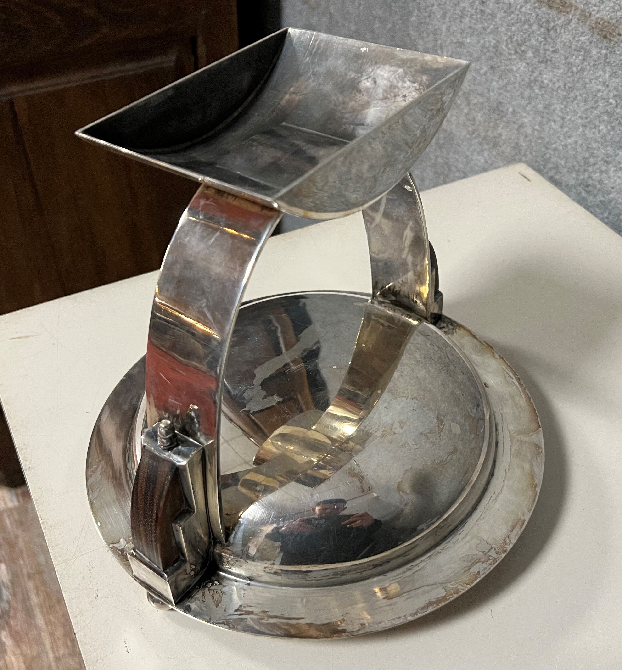 Atypical shaped centerpiece in silver and ebony metal Art Deco era