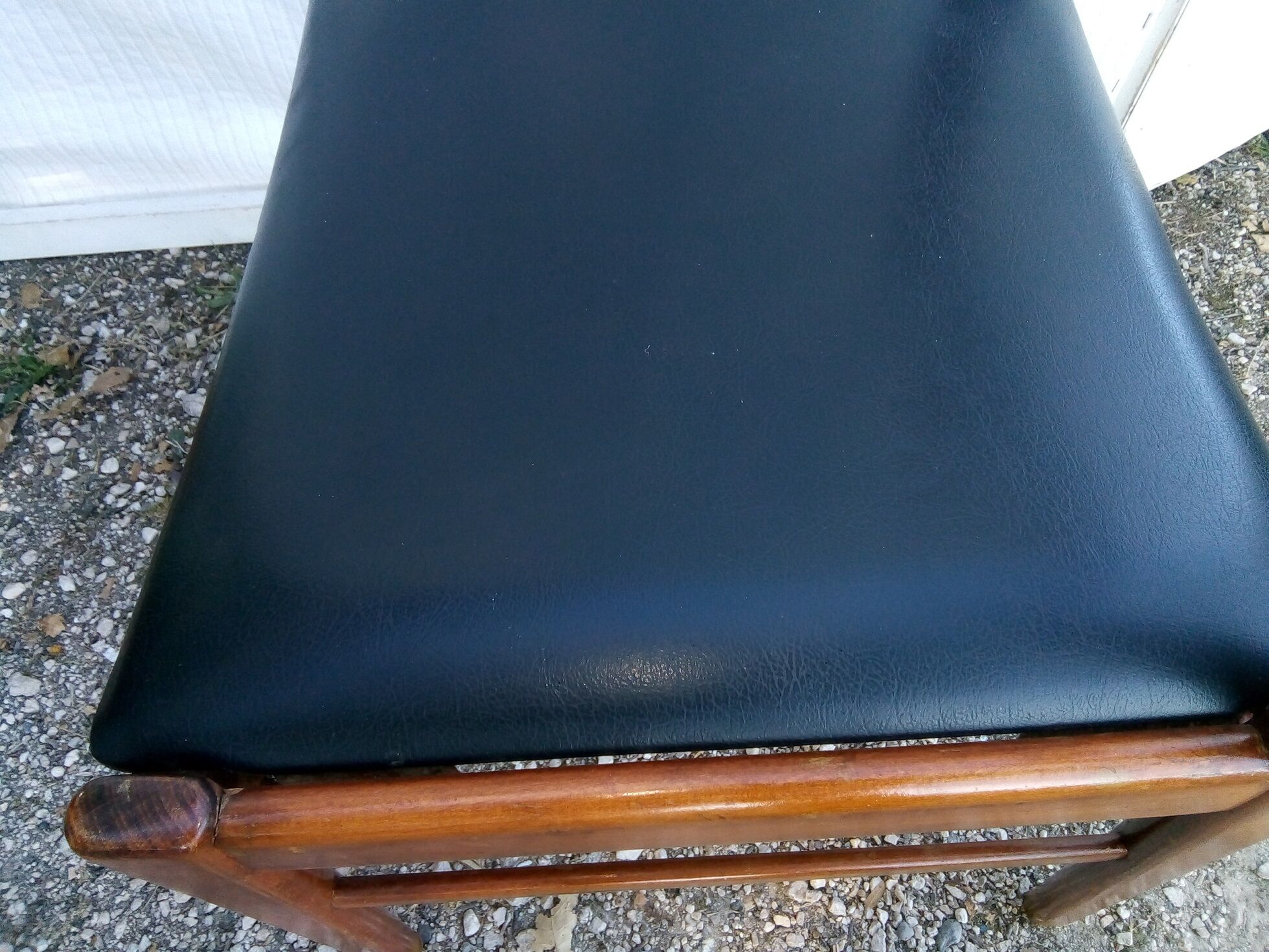 set of 6 vintage Scandinavian chairs