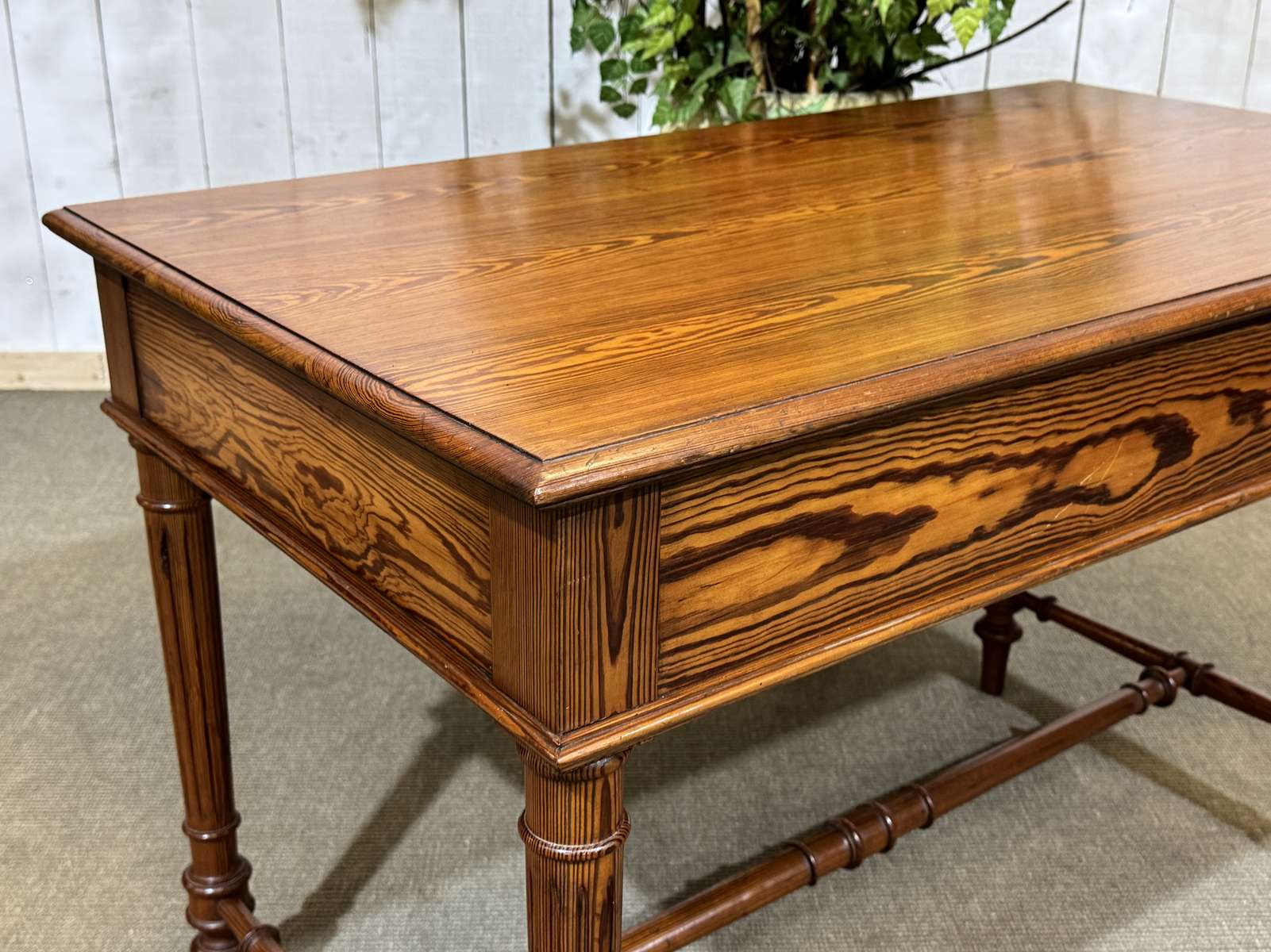 Desk table from the early 20th century in pitch pine.