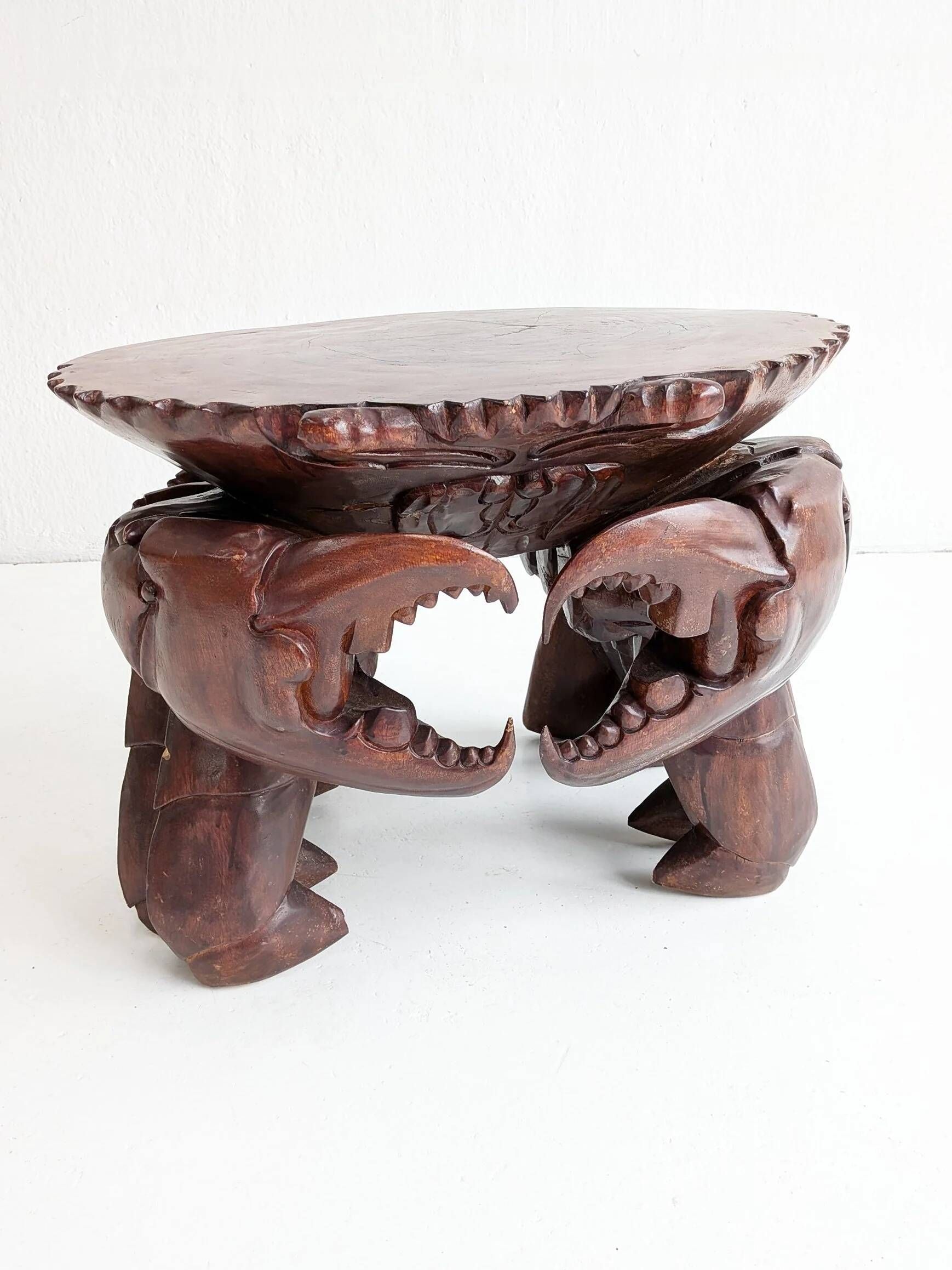 Table d'appoint en forme de crabe fait main des années 1970