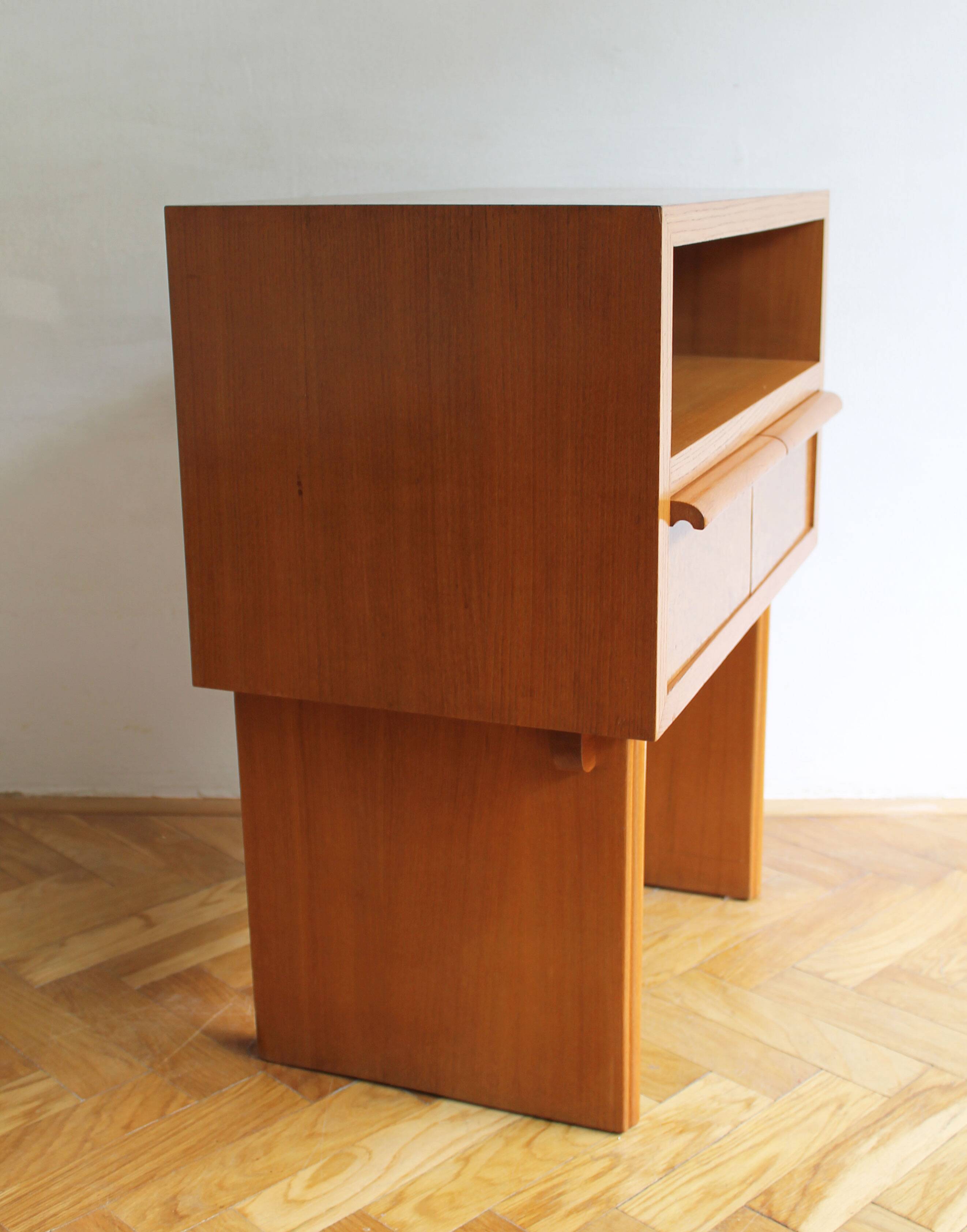 1930's Art Deco Side cabinet