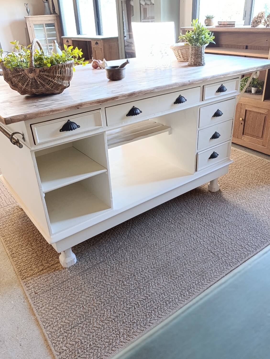 Island, kitchen counter