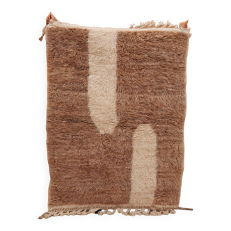 Berber beni ouarain rug dark beige and modern white