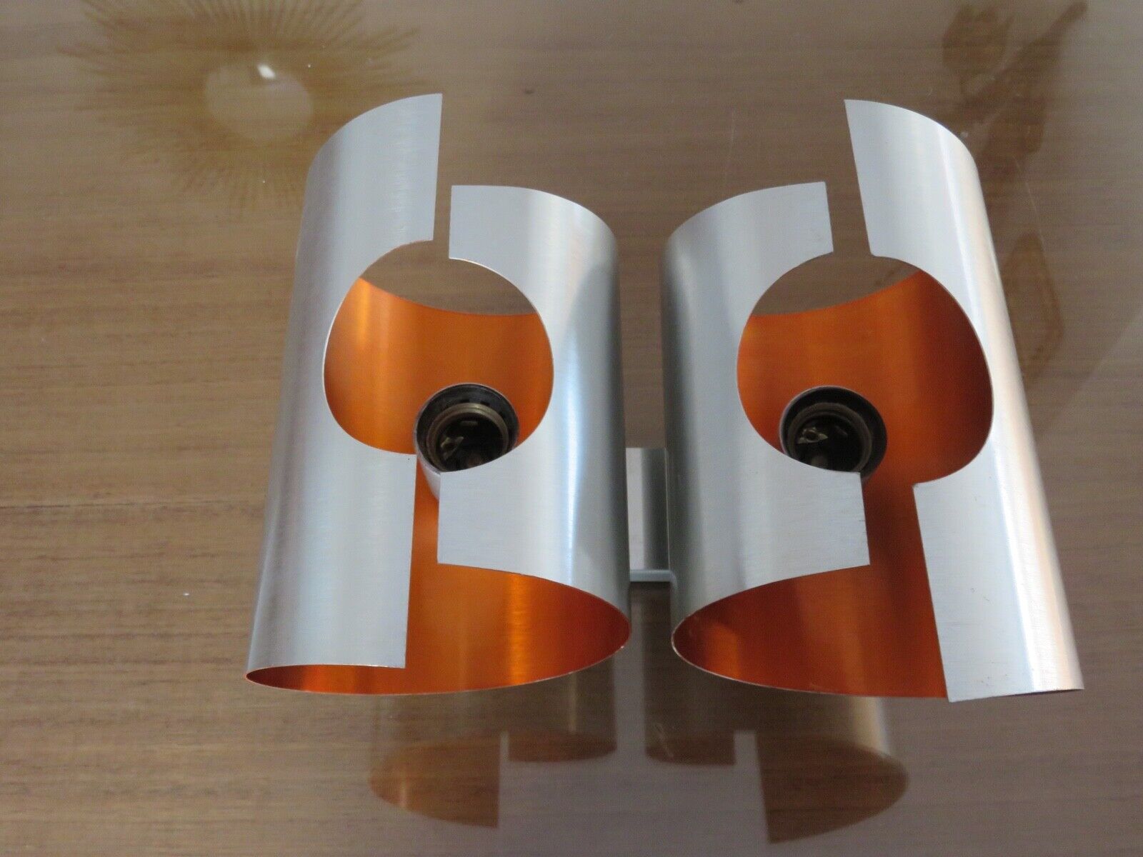 Applique double en acier brossé et acier anodisé orange 1970