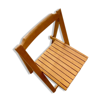 Wooden folding chair