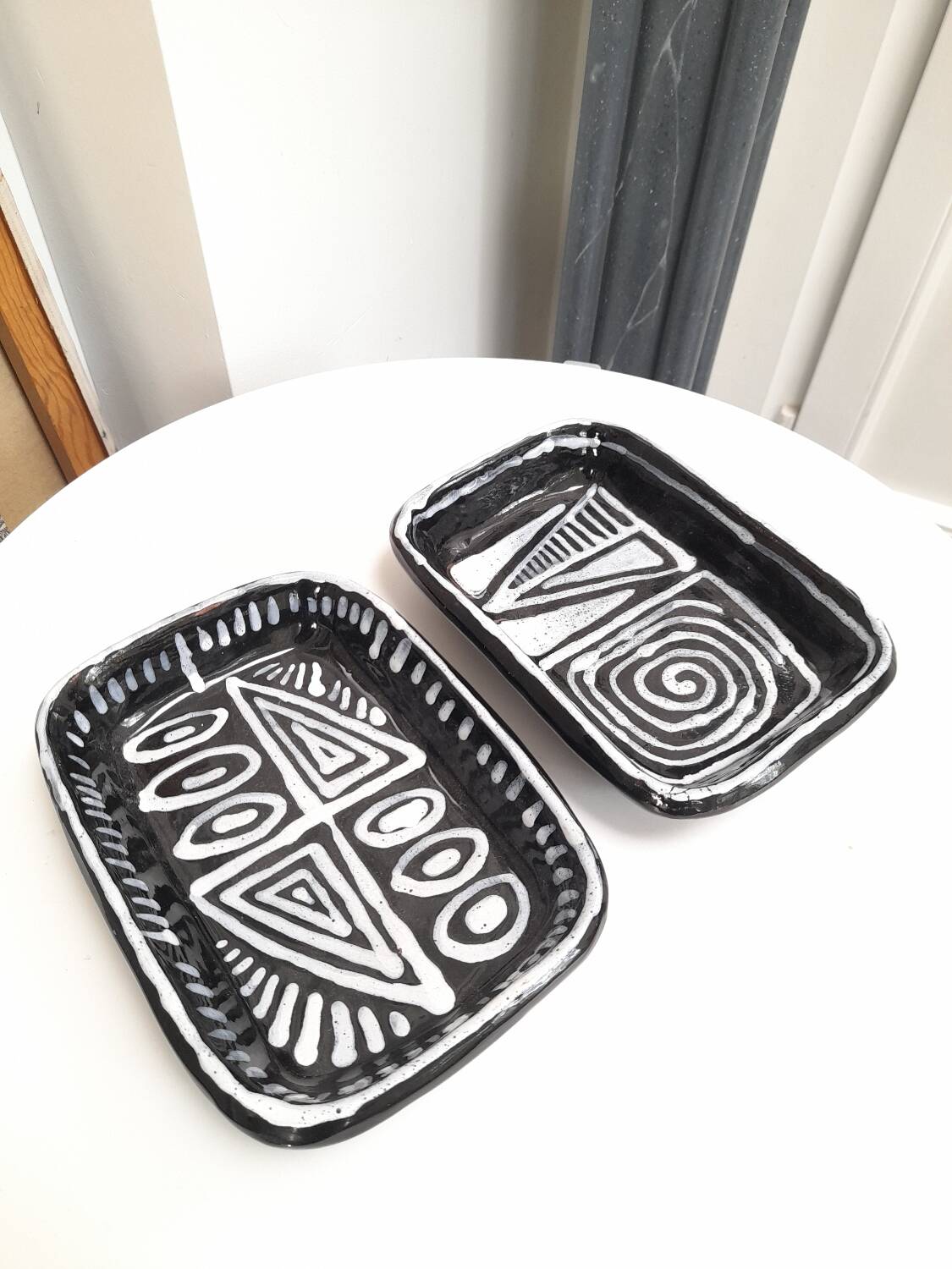 2 geometric dishes Vallauris Cerenne