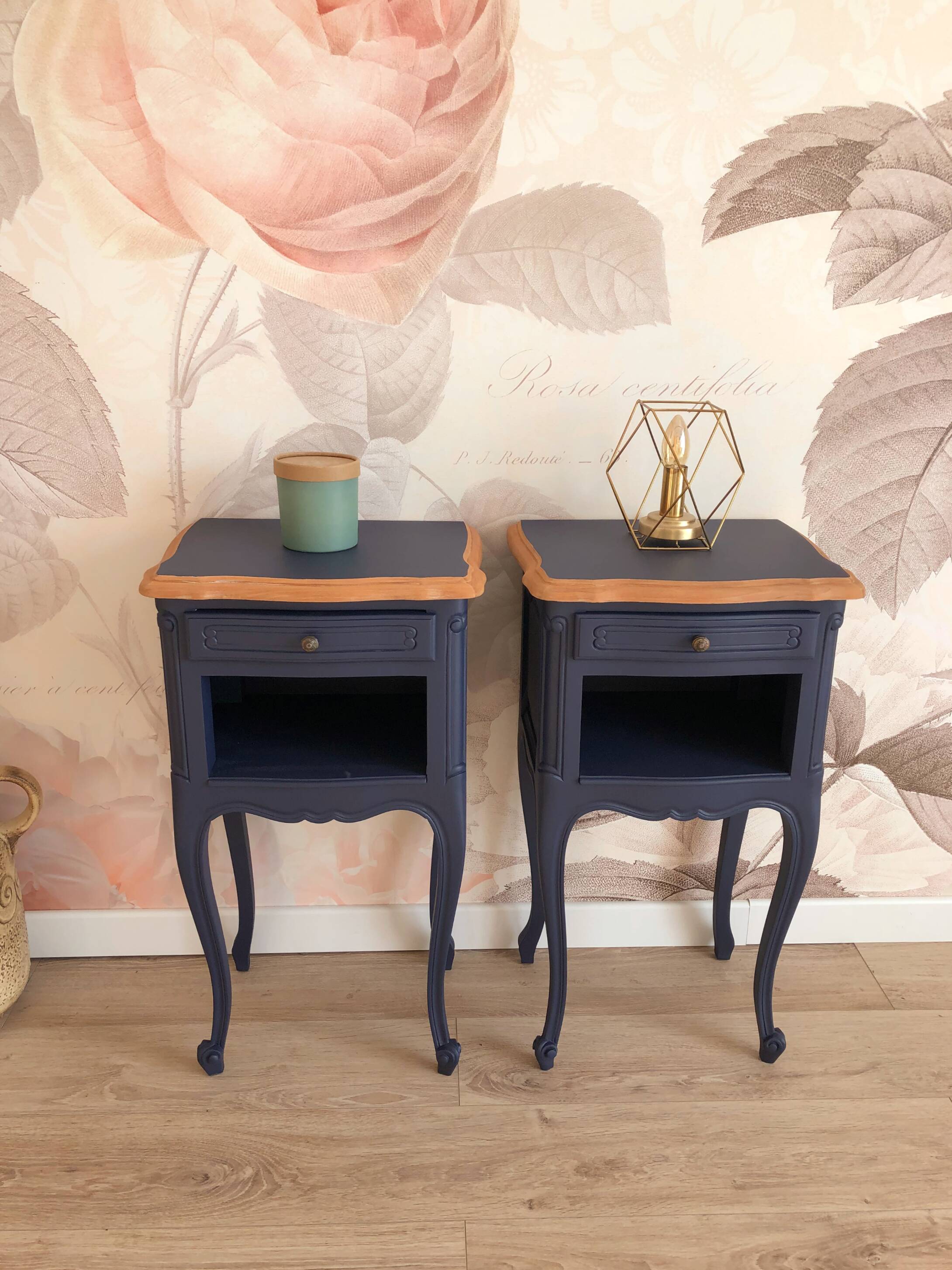 Duo de Chevets de style Louis XV, Bleu de Sèvres