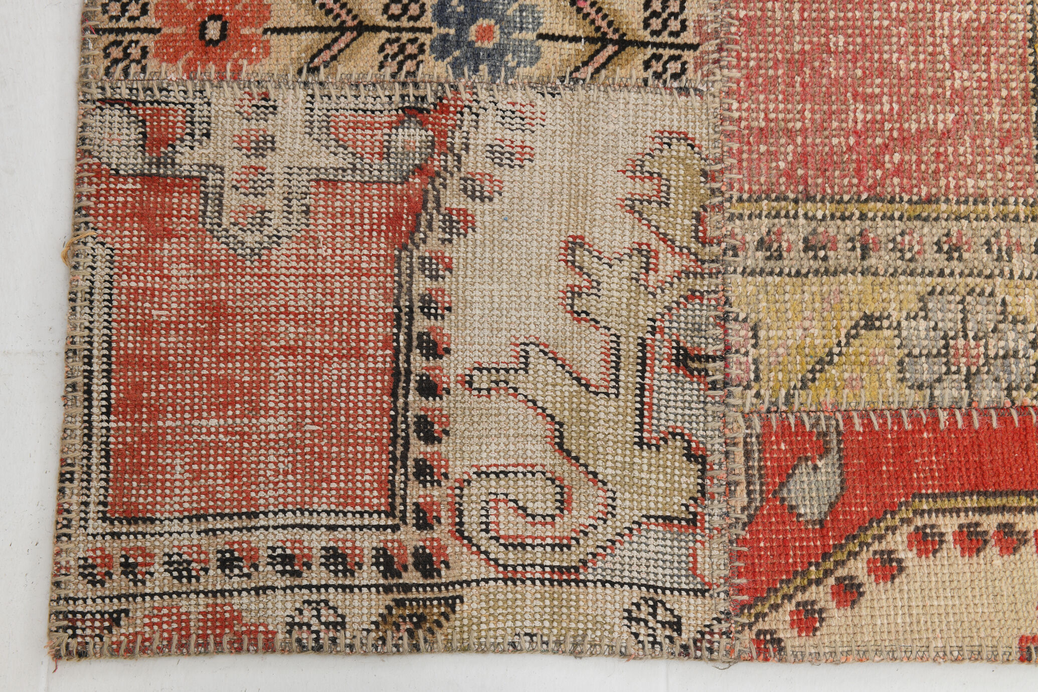 5x8 Neutral Red Beige Oushak Patchwork Rug 245x168Cm