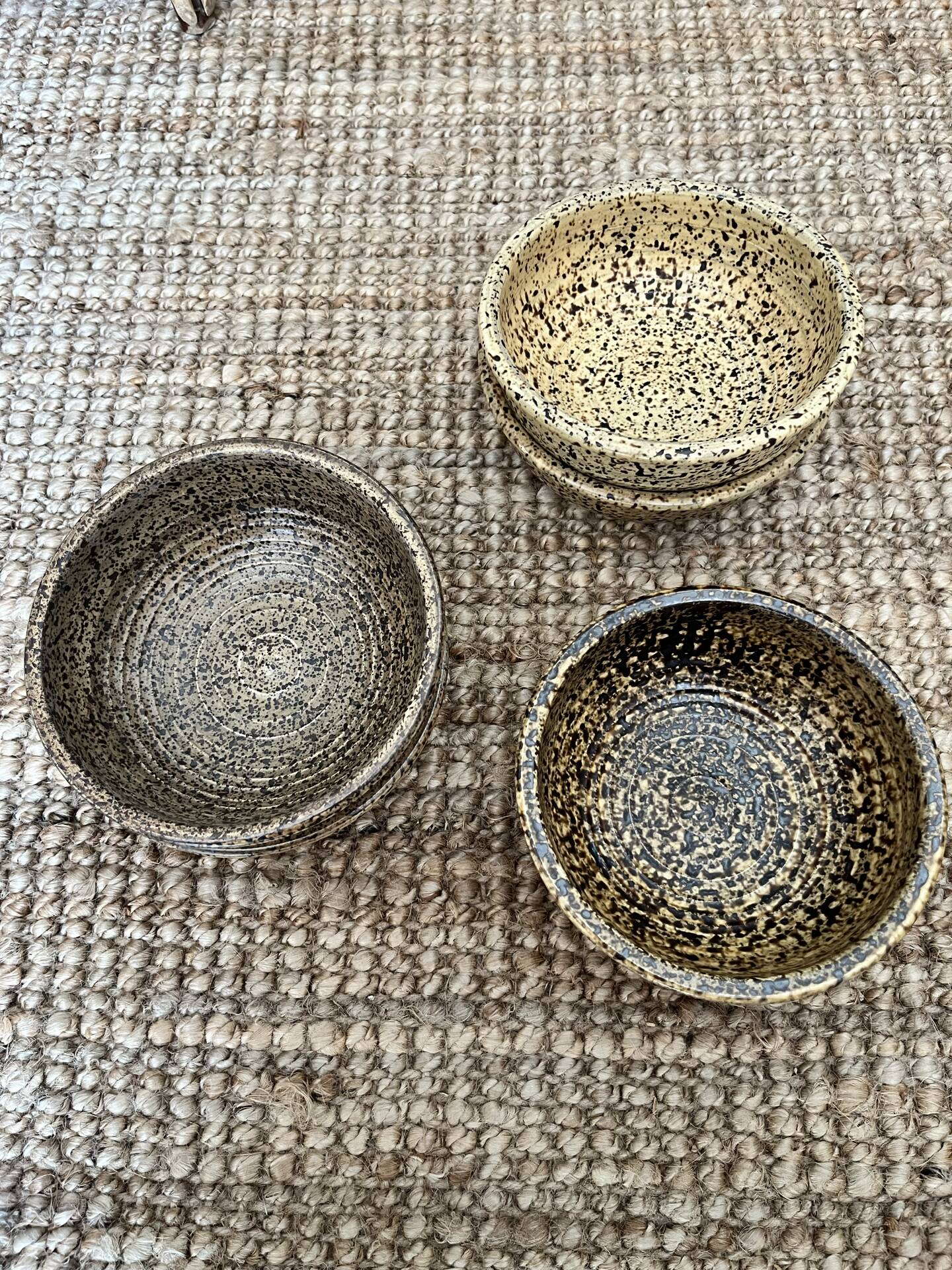 5 stoneware bowls