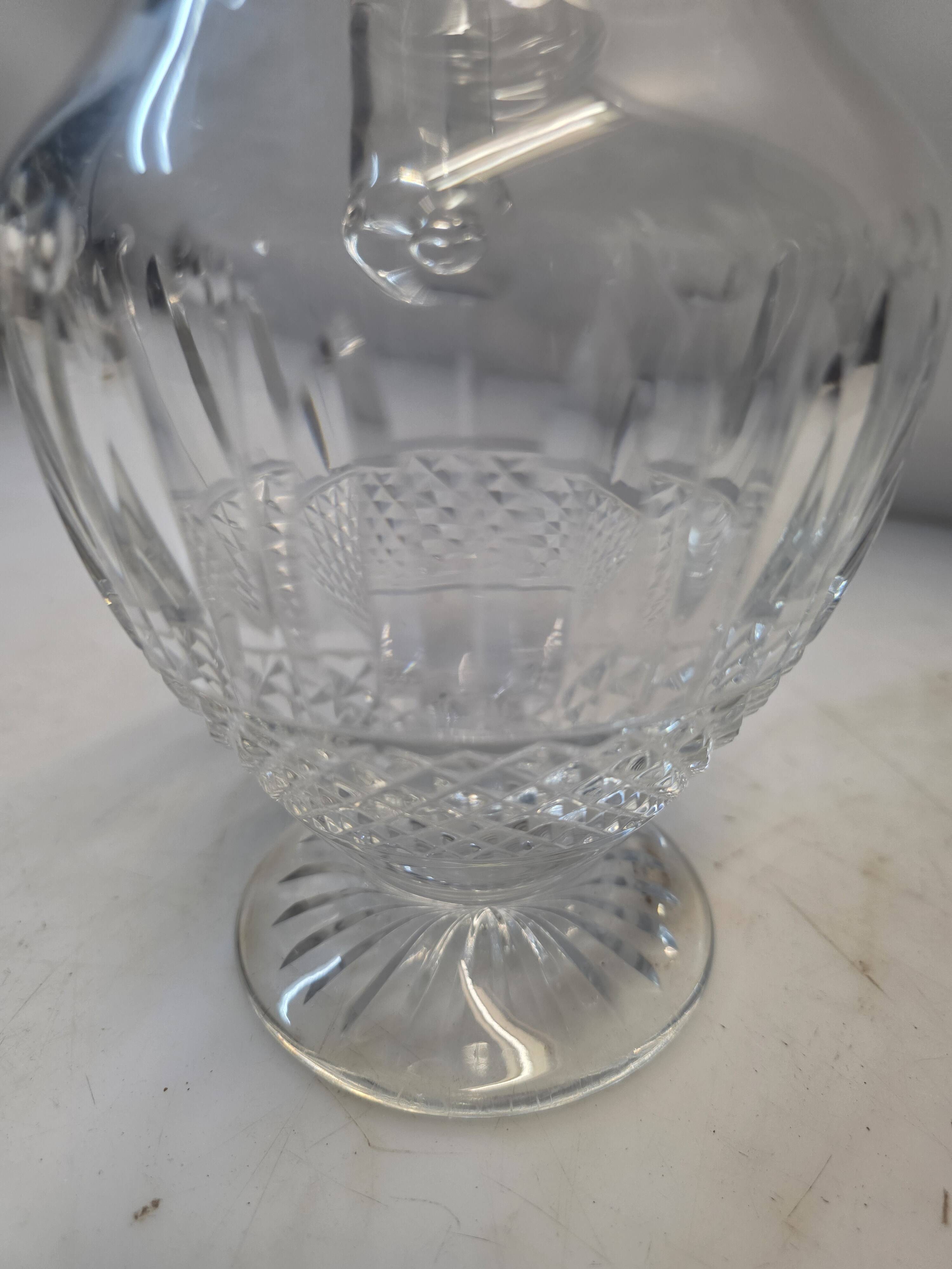 Cut crystal water jug from Saint-Louis