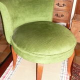 Stool with backsplash