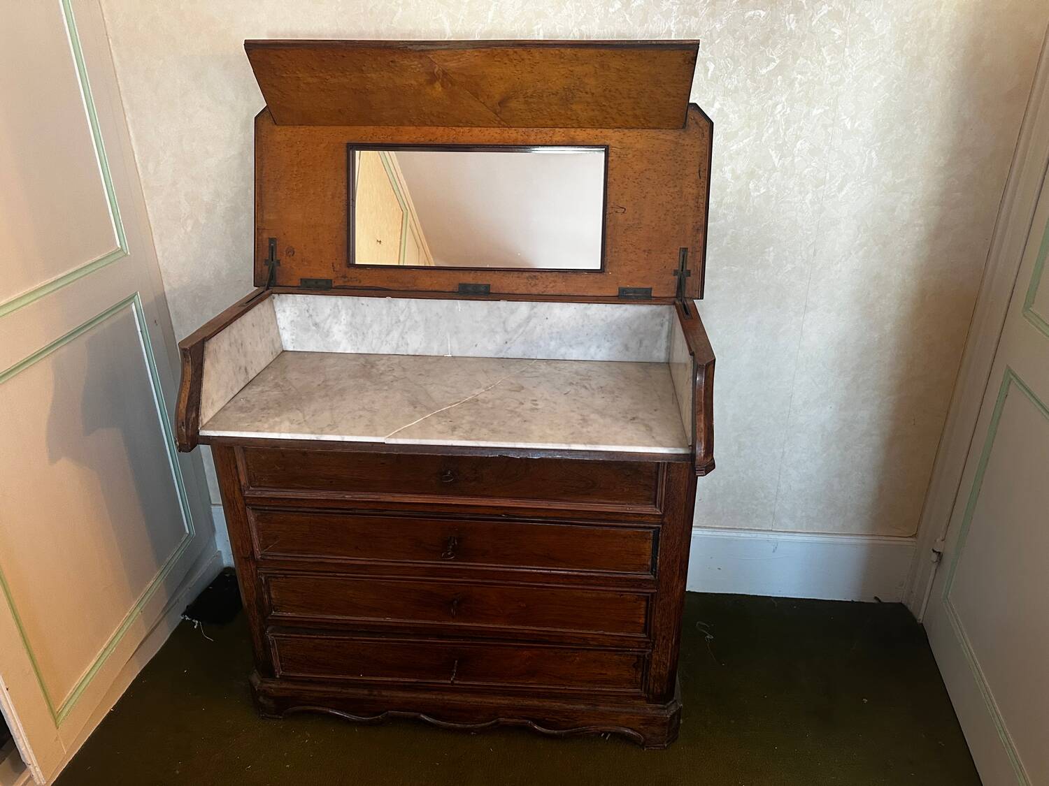 19th-century walnut and marble toilet commode in Louis Philippe style