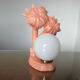 Paire de lampes palmiers en céramique rose saumoné et boule opaline blanche années 70 80