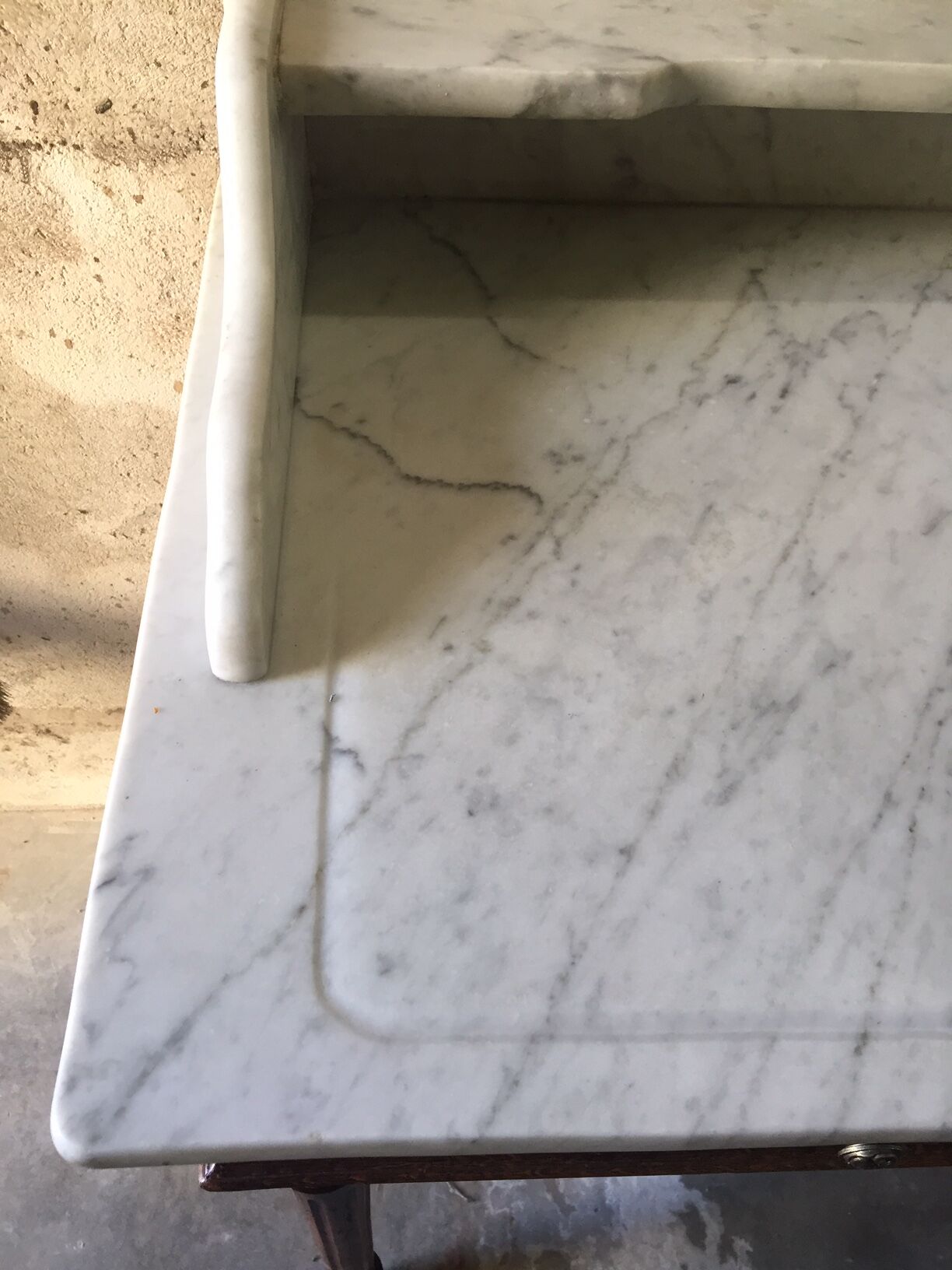 White marble toilet furniture