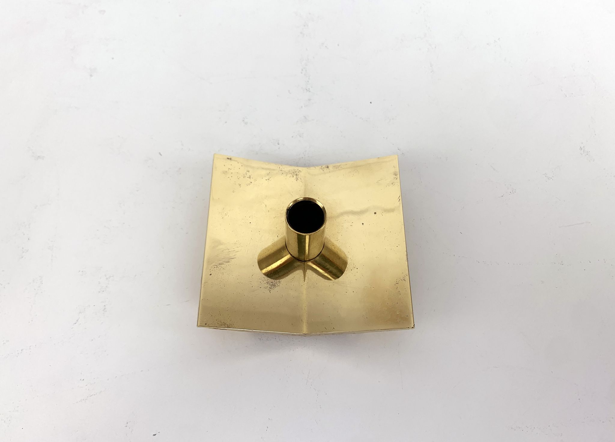Scandinavian candle holder Model No. 70 in brass, Pierre Forsell for Skultuna, 1960