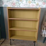 Bibliothèque jaune vintage