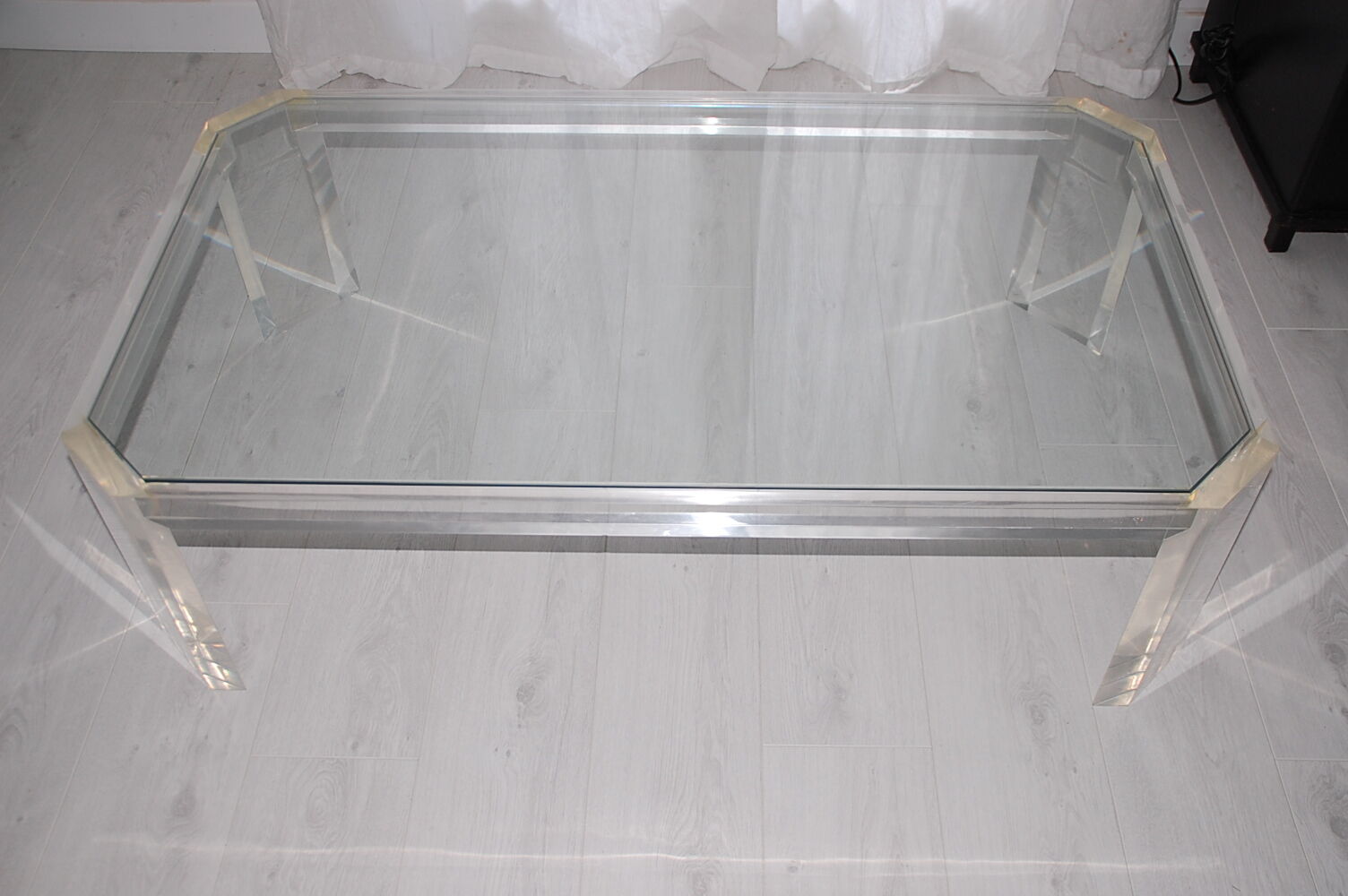 Table years 70/80 low David Lange