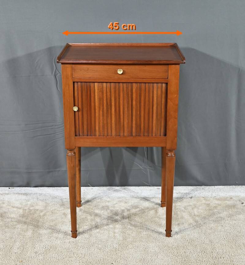 Small Mahogany Living Room Table, Louis XVI Period – Late 18th Century