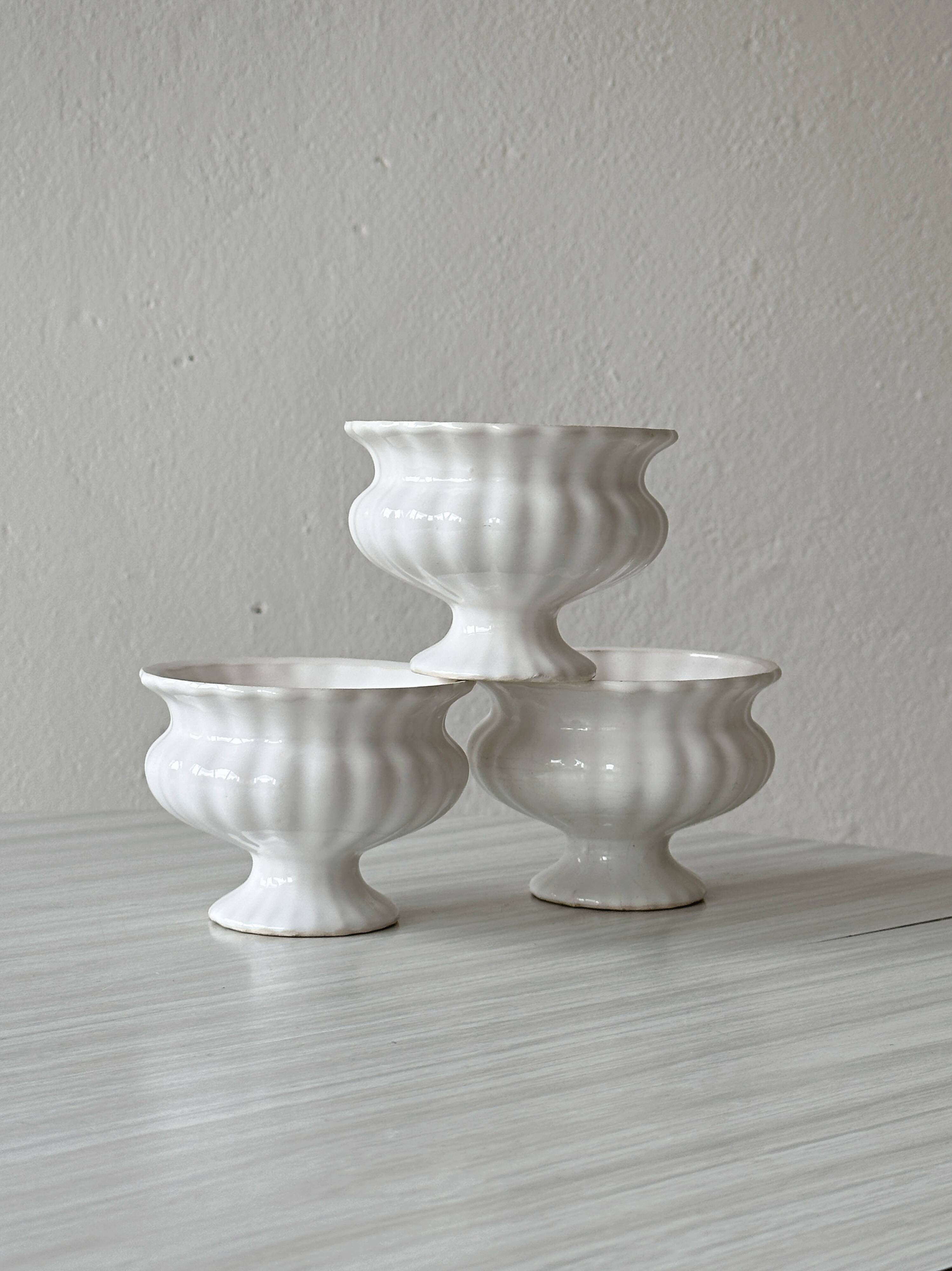 Lot trois cache-pots céramique blanche