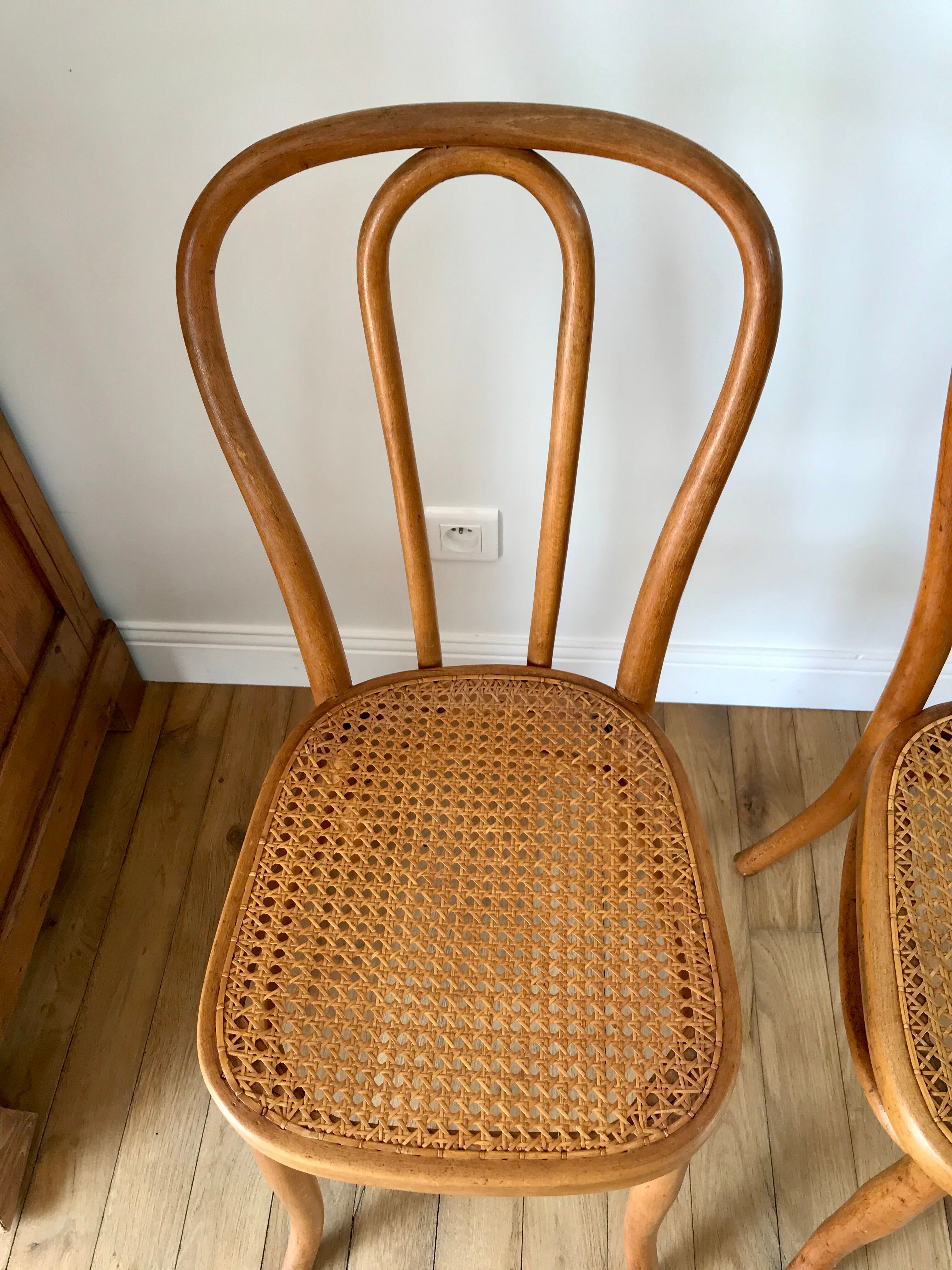 Set of 4 cane chairs in bentwood and honey-coloured cane thonet early 20th century