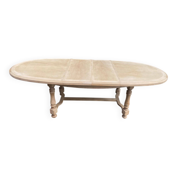 Grande table ovale en chêne massif décapé brut pieds tournés  2 rallonges 1