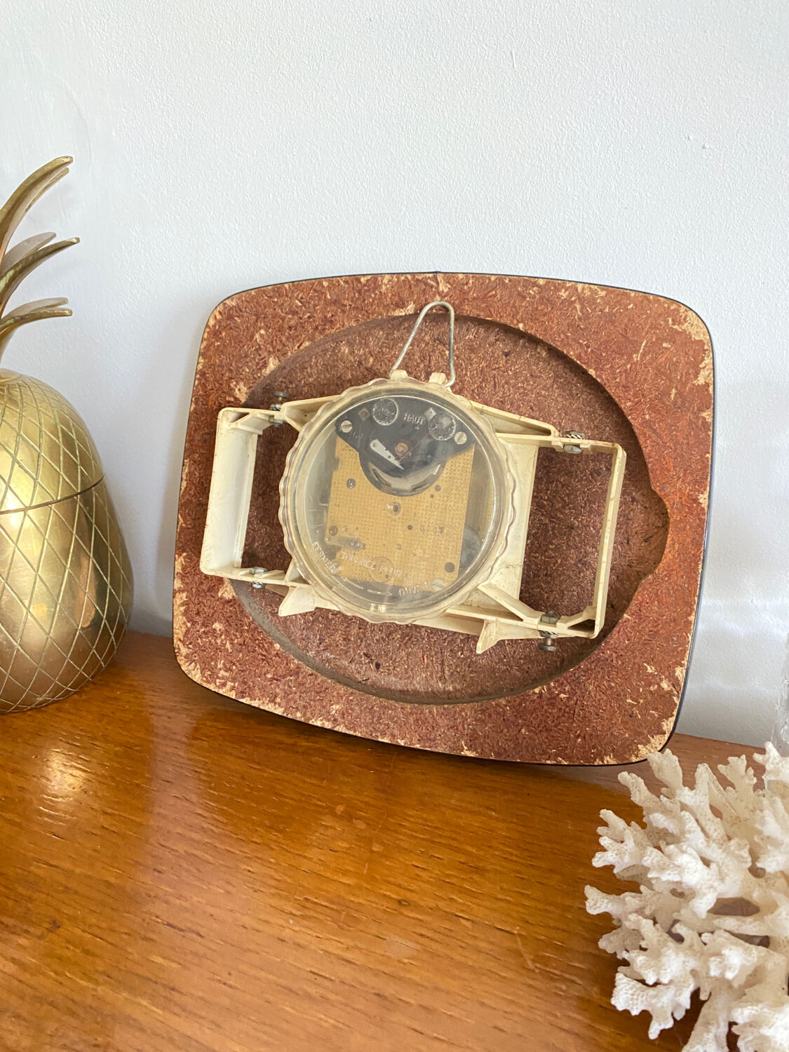 Wall clock Vintage Featured