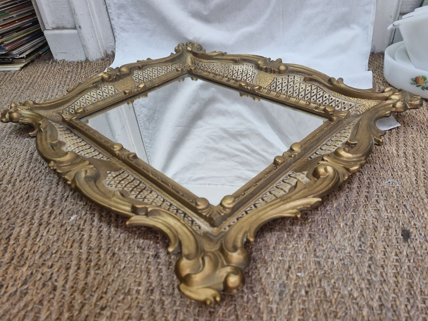 Gilded baroque mirror 60x50cm