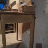 Dressing table with solid wood mirror