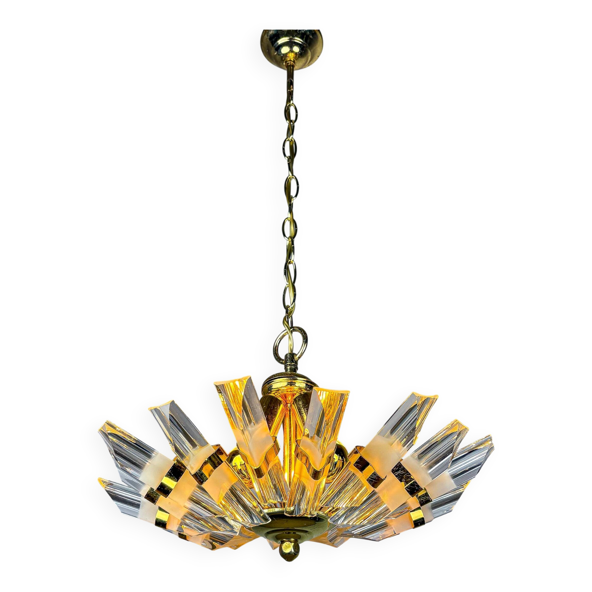 Lustre en forme de soleil par Oscar Torlasco pour StilKronen, en verre de Murano taillé, Italie années 1970.