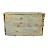 Oil can storage box