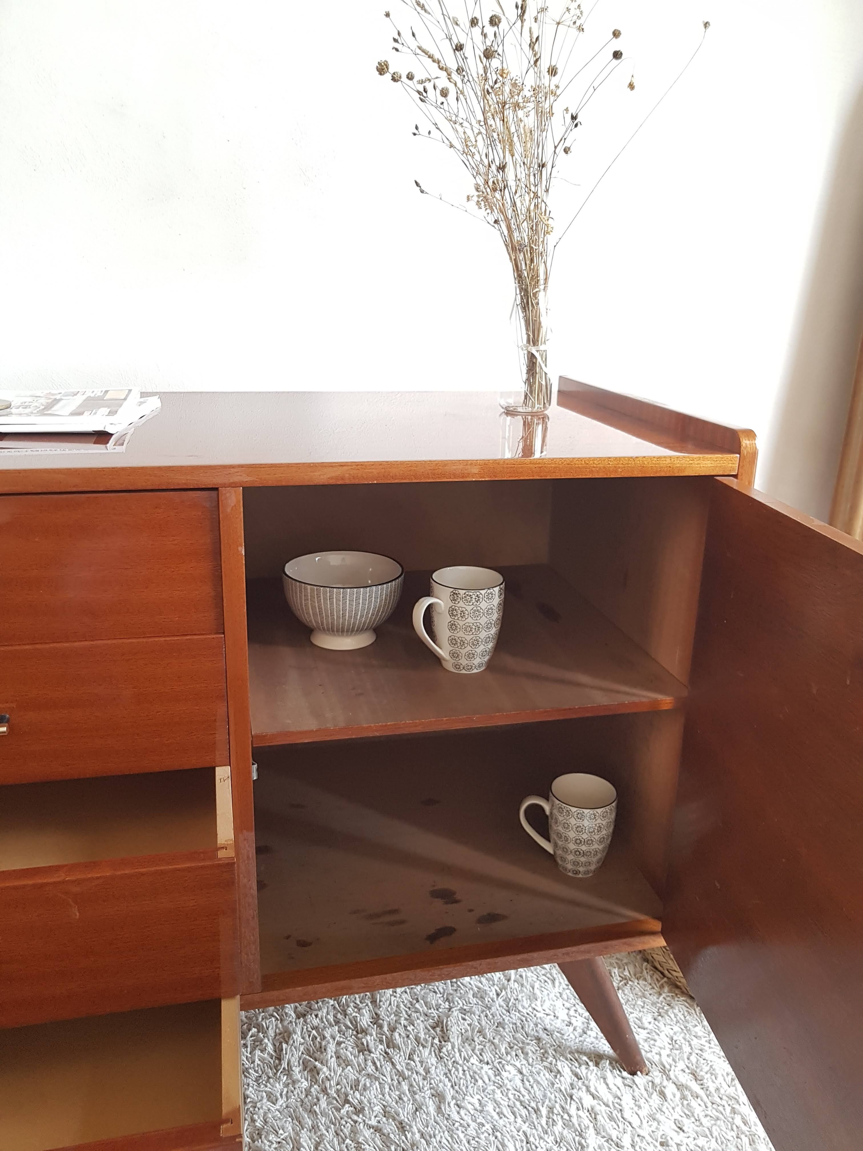 Buffet feet compass circa 1960