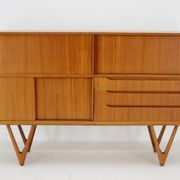 Buffet Kurt Ostervig en teck Danemark  Années 1960