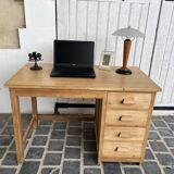 Bureau d'instituteur