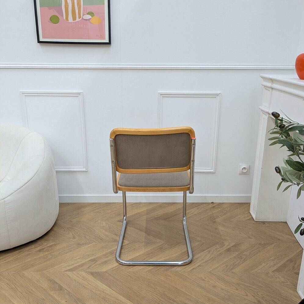 B32 chair by Marcel Breuer in fabric