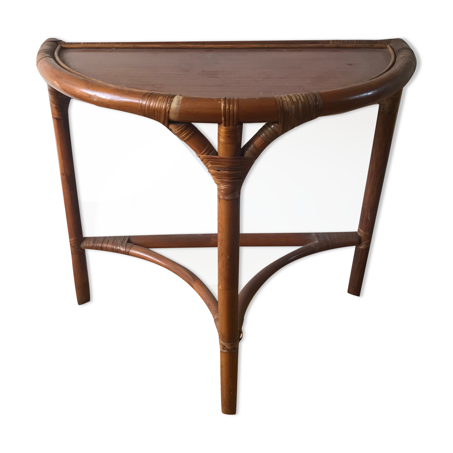 Rounded rattan console