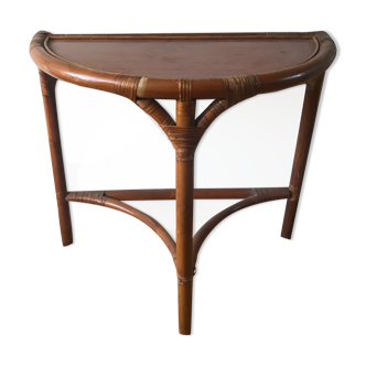Rounded rattan console