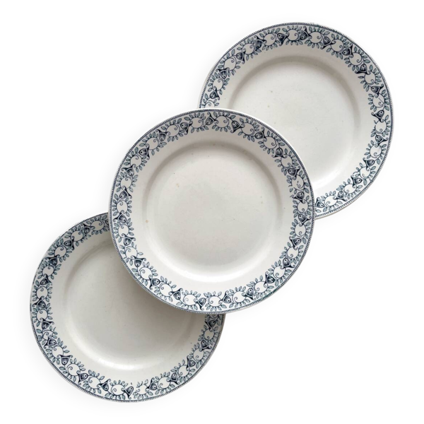 3 assiettes plates en terre de fer «&nbsp;Jenny&nbsp;» Saint Amand