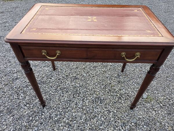 Bureau Style Louis Philippe en acajou du XXe